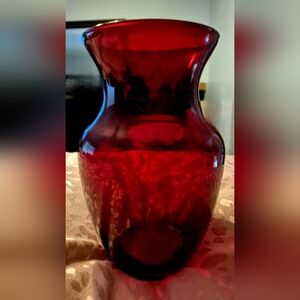 Elegant Red Glass Vase